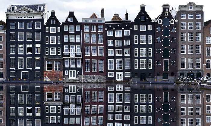 casas-amsterdam-pixabay.jpg