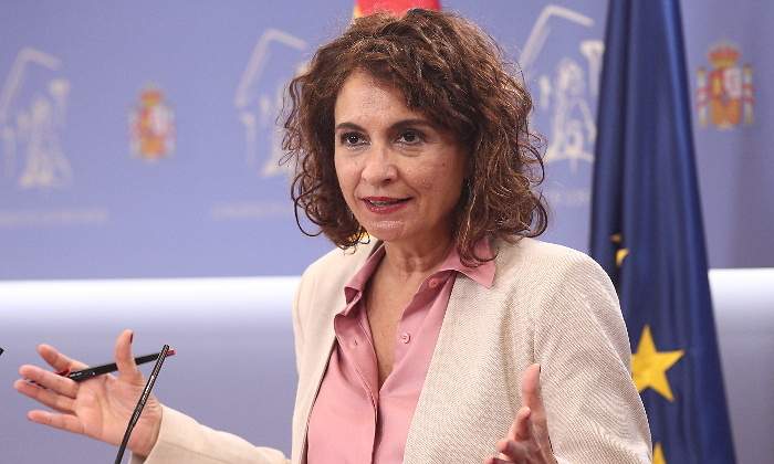 maria-jesus-montero-ministra-hacienda-rueda-prensa-30septiembre2020-europa-press-770x420.jpg