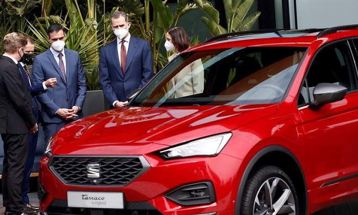 seat-martorell-acto-baterias-sanchez-rey-maroto-efe.jpg