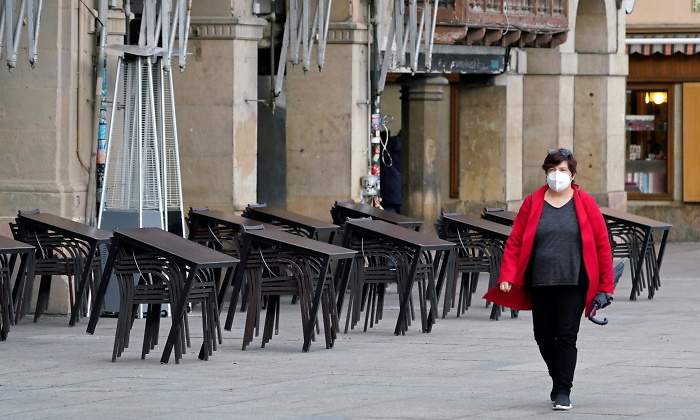 coronavirus-bar-cerrado-terraza-navarra-reuters.jpg