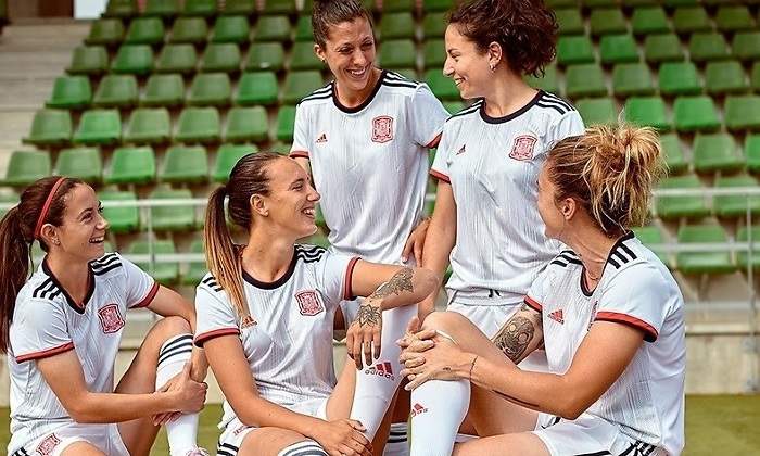 seleccion-femenina-futbol-sefutbol.jpg