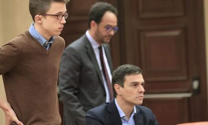 errejon-hernando-sanchezenfadado1-efe.jpg