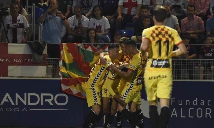 nastic-huesca-laliga.jpg