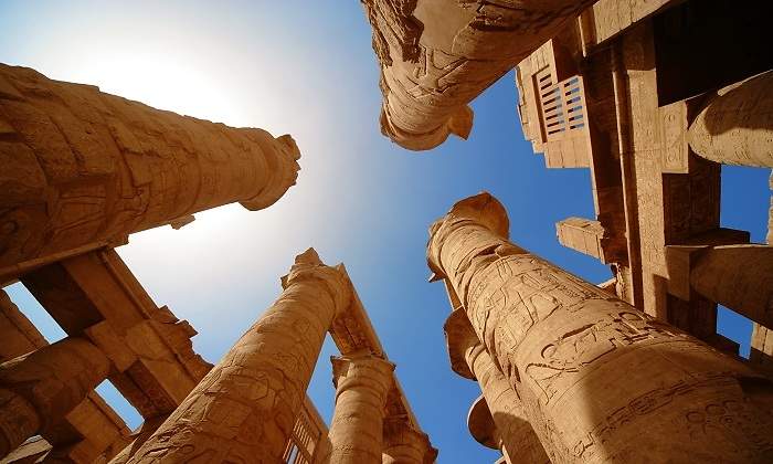 Columnas-egipcias.jpg