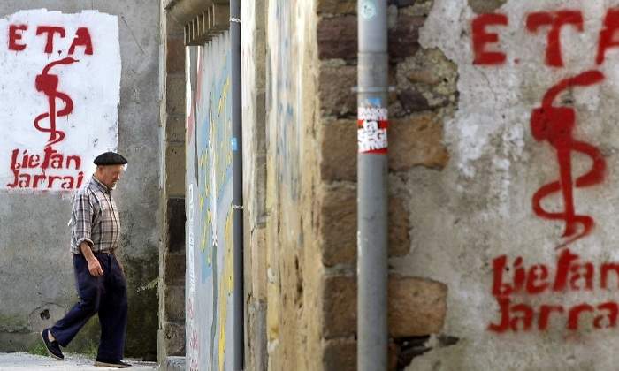 ETA-pintada-mayo2015-Reuters.jpg