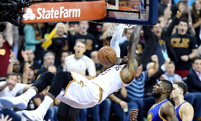 LeBron-machaca-2016-reuters.jpg