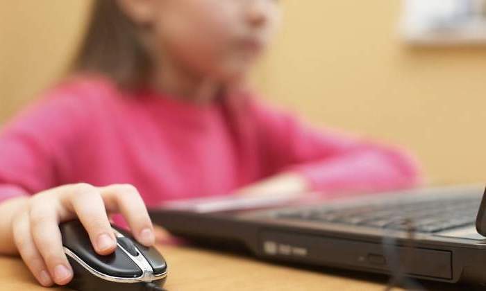 ninos-internet-istock-770.jpg