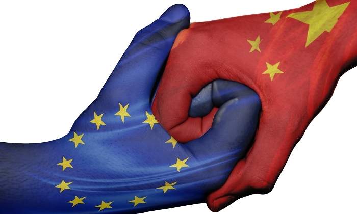 ue-china-manos-dreamstime.jpg