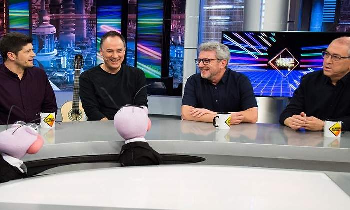 lobos-hormiguero.jpg