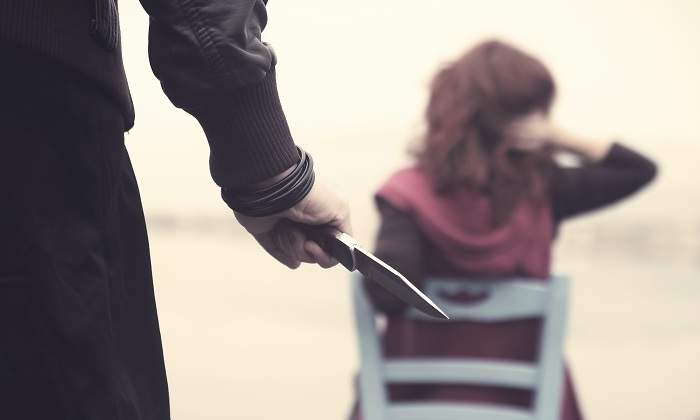 abuso-cuchillo-dreams.jpg