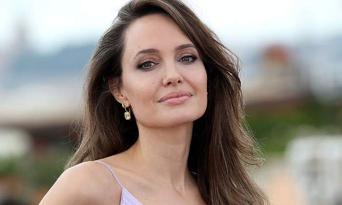 angelina-jolie770.jpg