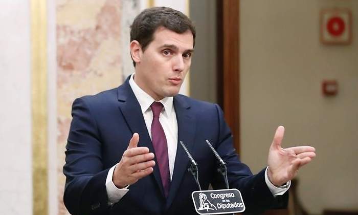 rivera-atril-congreso-efe.jpg