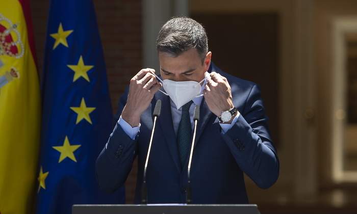 sanchez-mascarilla-obligatoria-exteriores-calle-europa-ep.jpg