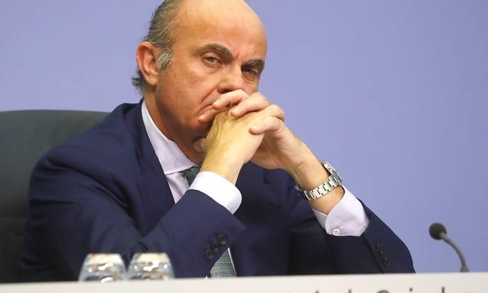guindos-pensativo.jpg
