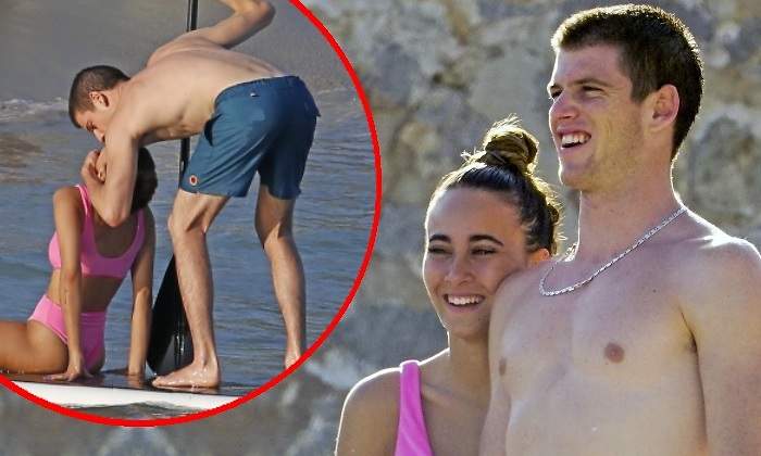aitana-miguel-ibiza-beso-770.jpg