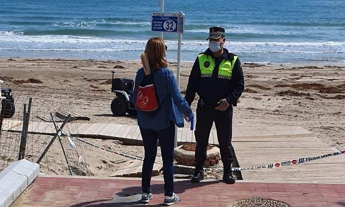 coronavirus-playa-policia-ep.jpg