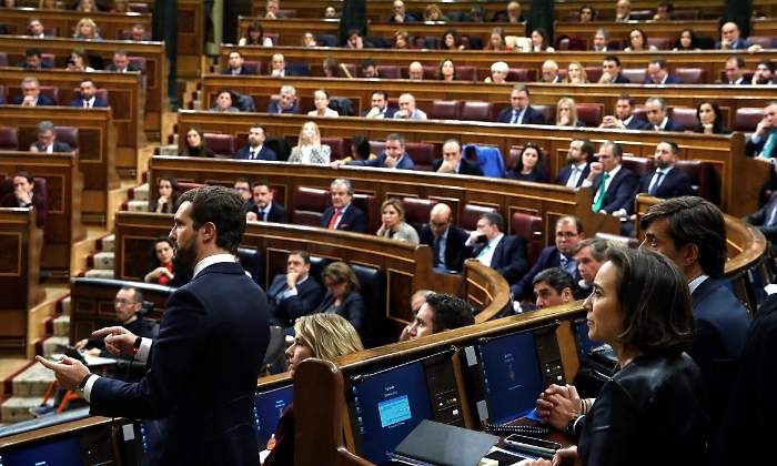 congreso-sesion-constitutiva-3dic19-casado-efe.jpg