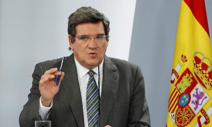 Escrivá embrida en 600 millones el coste del complemento de maternidad de las pensiones