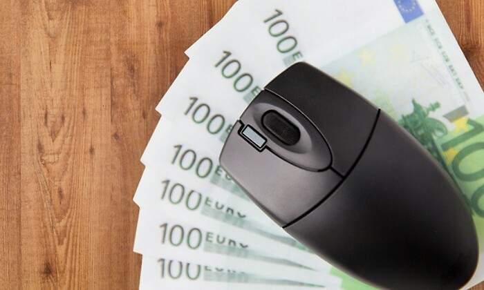 dinero-ordenador-dreamstime.jpg