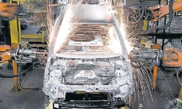 produccion-coches-bloomberg.jpg