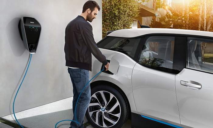 bmw-emovili-punto-recarga.jpg