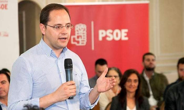 luena-psoe-efe.jpg