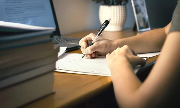 estudiante-noche.jpg