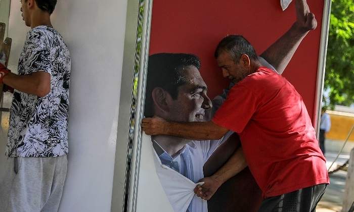 elecciones-grecia-7julio2019-senor-quita-cartel-alexis-tsipras-reuters-770x420.jpg