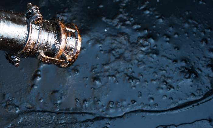 Petroleo-manguera.jpg