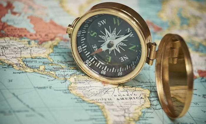 america_latina_mapa_brujula_istock.jpg