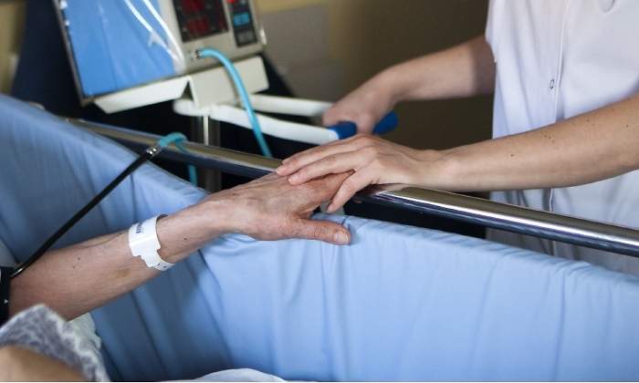 manos-medico-paciente-getty.jpg