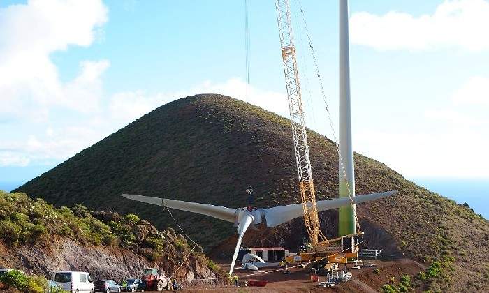 Montaje-del-aerogenerador.jpg