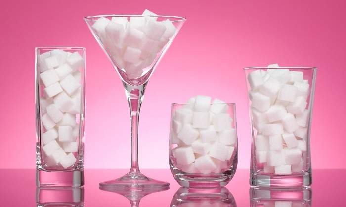 azucar-vasos-terrones-770.jpg