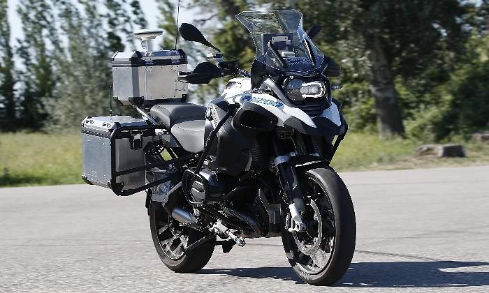 bmw-moto-R-1200-GS-2018-01.jpg