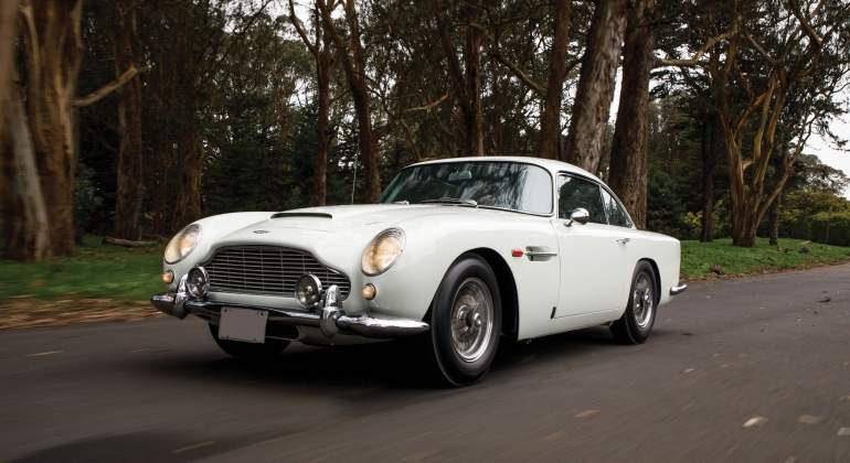 DB5 de Aston Martin, convertible.