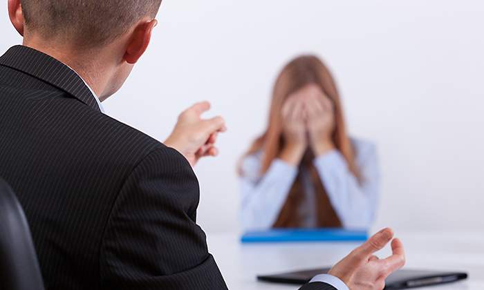 Bronca-del-jefe-en-la-empresa-Istock.jpg
