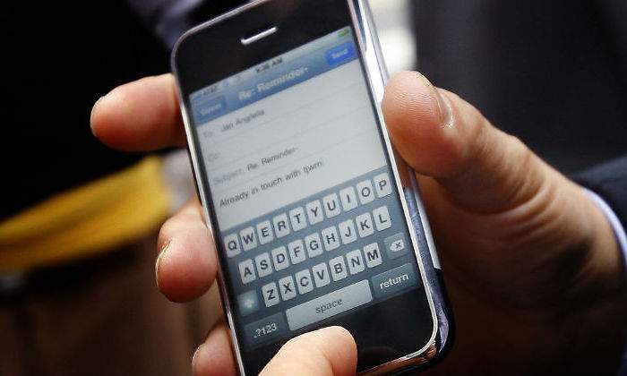 iphone-3g-2.jpg