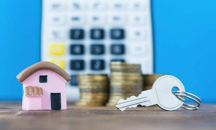 casita-calculadora-llave-dinero-dreamstime.jpg
