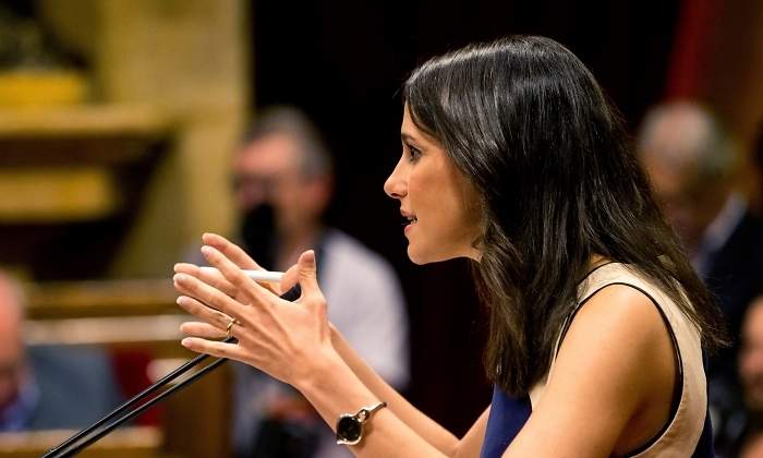 arrimadas-parlament-26oct2017-efe.jpg