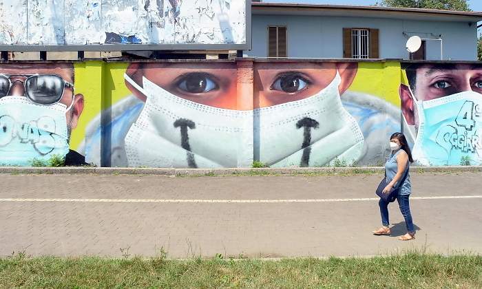 mural-mascarillas-milan-ep.jpg