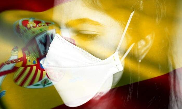 mascarilla-espana-bandera-difuminado-istock.jpg