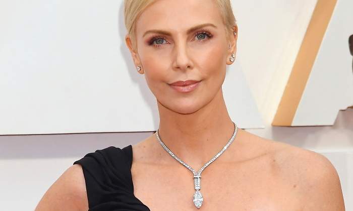 770x420-collar-tiffany-charlize-theron-oscar.jpg