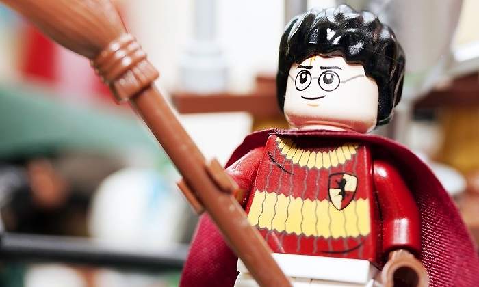Harry-Potter-Lego-con-su-traje-de-Quidditch-iStock.jpg