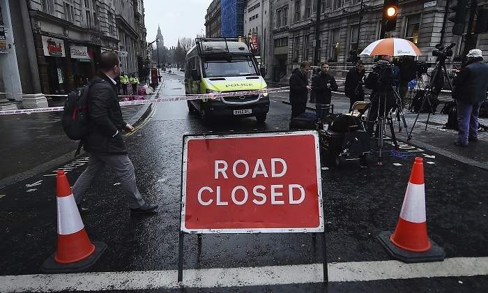atentado-londres-carretera-cerrada-reuters.jpg