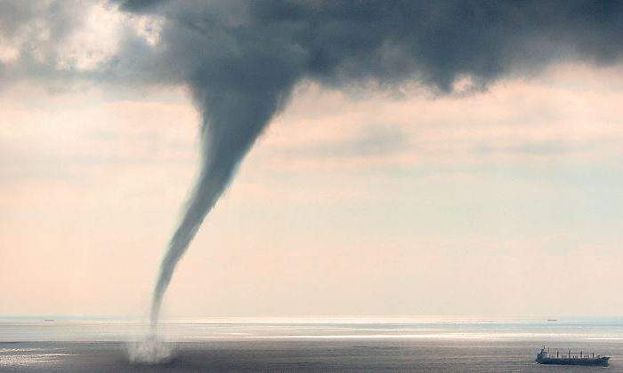 tormenta-tornado-mar-770-istock.jpg
