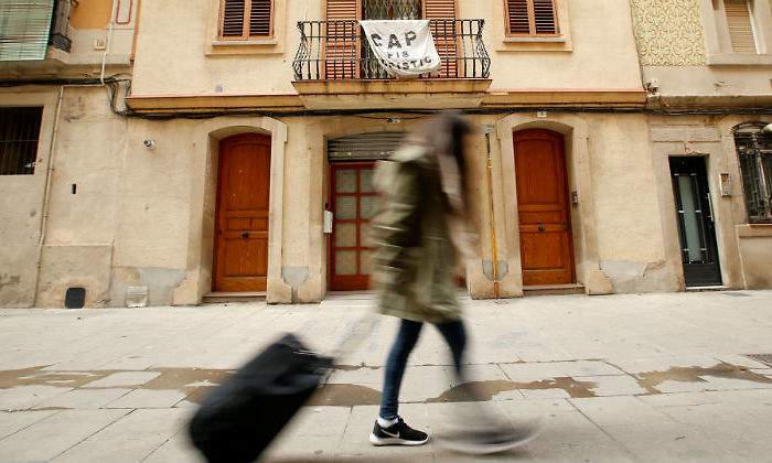 pisos-turisticos-airbnb-maleta-reuters.jpg