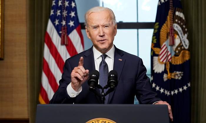 biden-dedo-atril-reuters-770x420.jpg