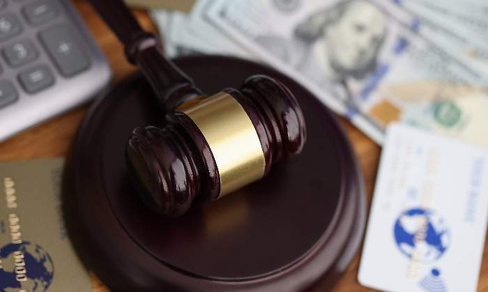 770-420-robo-bancarrota-condena-justicia-dreamstime.jpg
