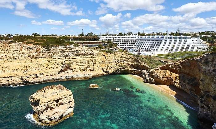 Hotel-Tivoli-Carvoeiro-Azona.jpg
