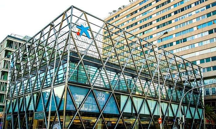 axis-caixabank.jpg